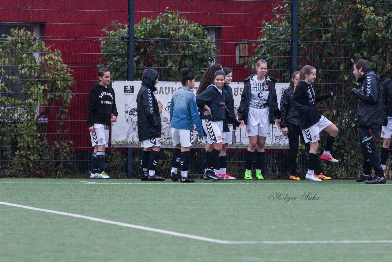 Bild 86 - B-Juniorinnen FC St.Pauli . Braedstrup IF : Ergebnis: 4:1